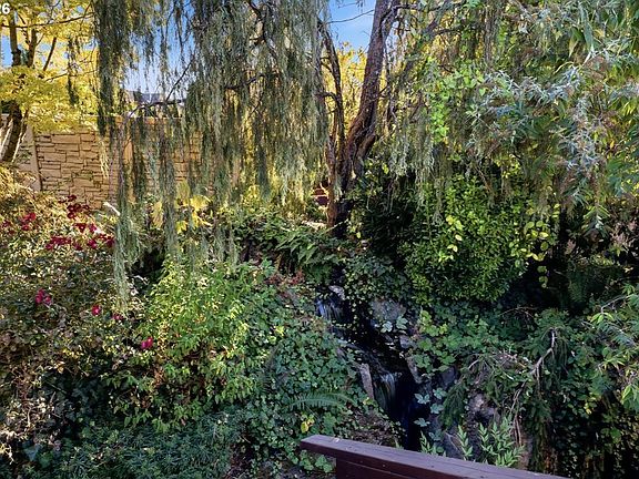 3rd image of 15513 SE 39th Cir