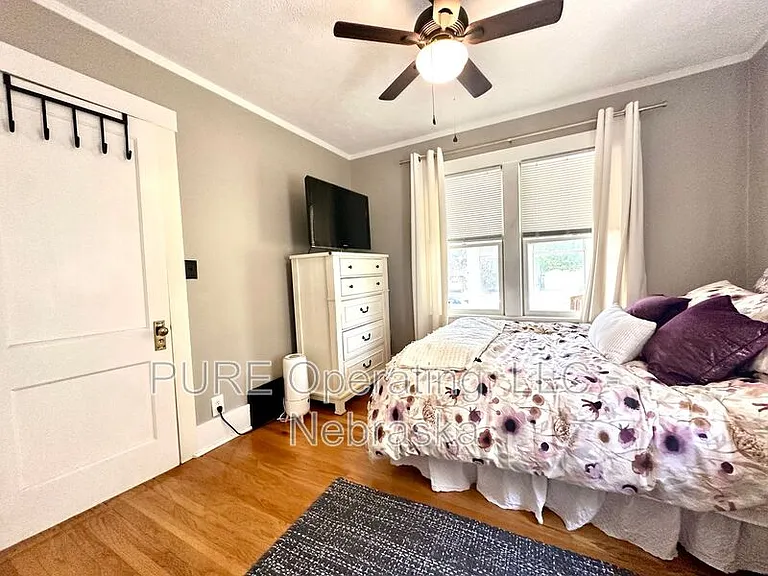 5724 Rees St — Photo 8