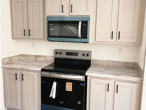 3rd image of 788 Boots Harrison Rd