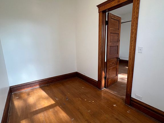 5th image of 2638 W Cortez St Unit 2
