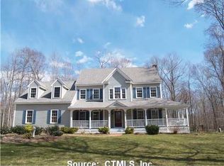 200 Murray Ln, Guilford, CT 06437