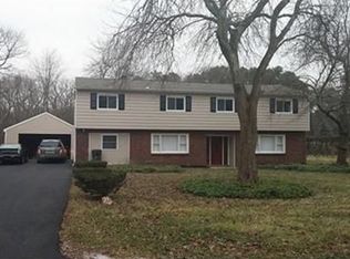 33 Pine St, Old Bridge, NJ 08857