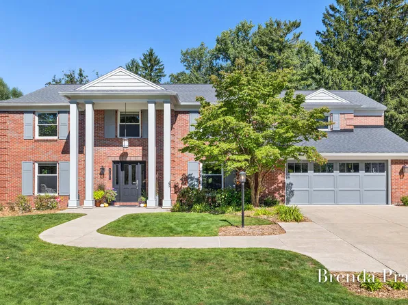 3131 Southshire Ave SE, East Grand Rapids, MI 49506