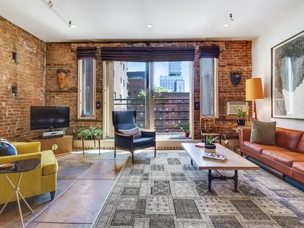 262 Mott Street image 1 of 9