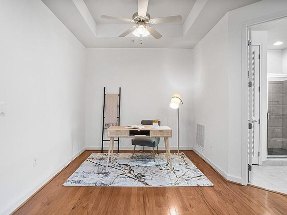 4th image of 711 Cosmopolitan Dr NE Unit 318