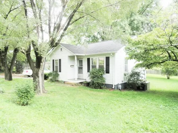 620 Scott St E, Rogersville, TN 37857