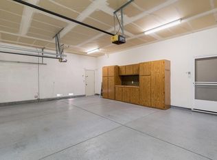 1073 Donnelly Cir, Folsom, CA 95630