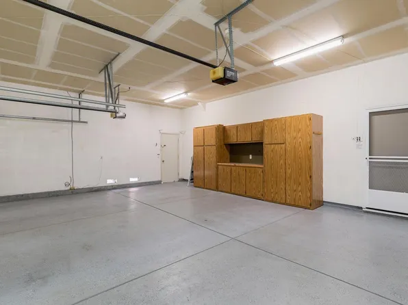 1073 Donnelly Cir, Folsom, CA 95630