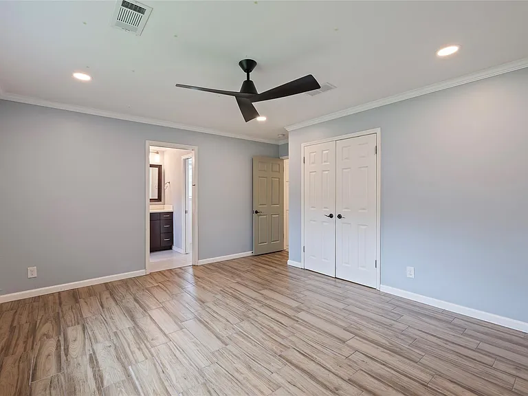 4034 Shady Springs Dr — Photo 19