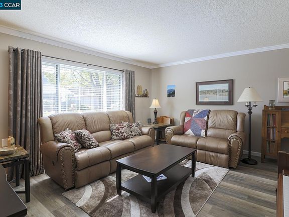 5th image of 2425 Pine Knoll Dr Unit 6