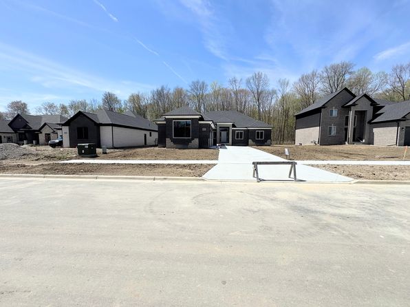 67831 Ashley Ave, Richmond, MI 48062
