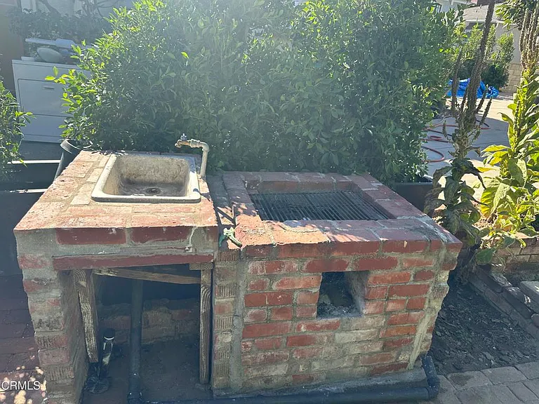 2122 Navarro Ave — Photo 31