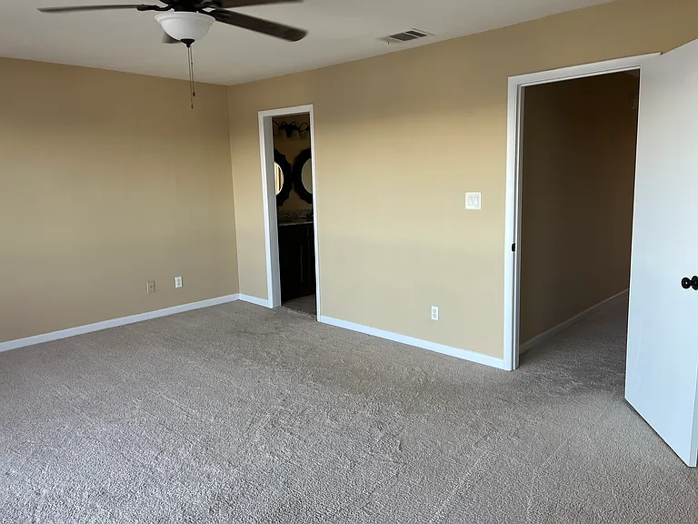 810 Eglin Pkwy NE #6 — Photo 15