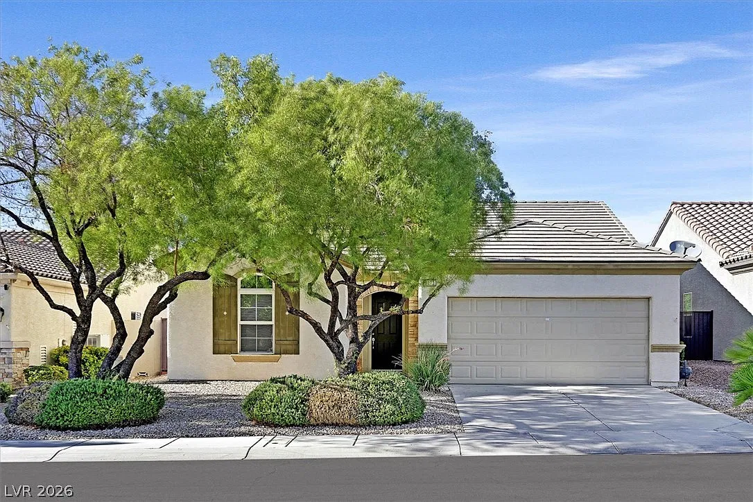 2 bed, 2.0 bath, 1610 sqft, $2,050 — Photo 1