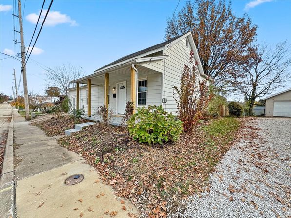 814 W Bottom Ave, Columbia, IL 62236