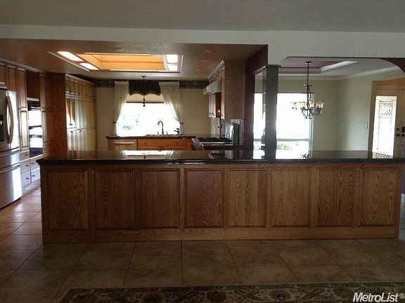 5th image of 6849 Domingo Dr