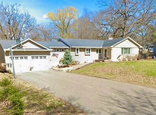 4713 Fairhills Rd W, Minnetonka, MN 55345