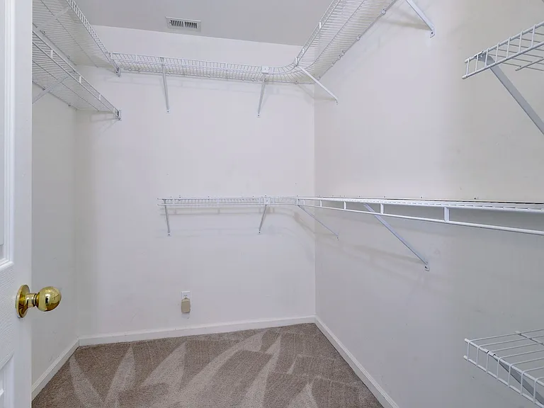 526 Ironwood Dr — Photo 13