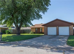 10208 Birkenhead Rd, Yukon, OK 73099