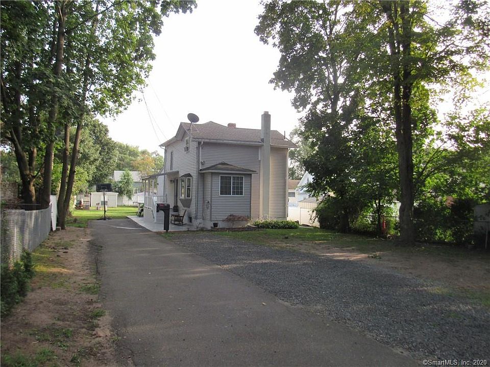1st image of 16 Evergreen Ct
