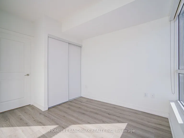 395 Bloor St E #2302 — Photo 19