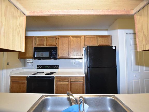 4th image of 5031 Seven Pine Cir #5031