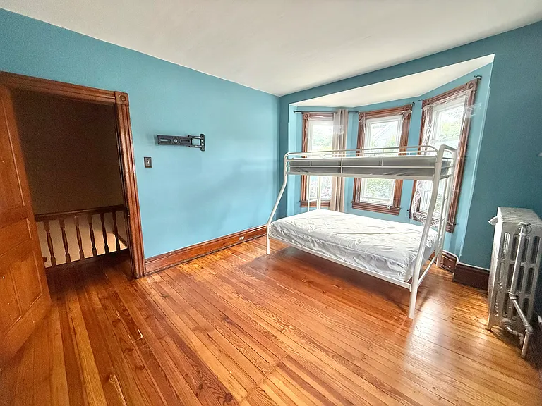 332 South St — Photo 15