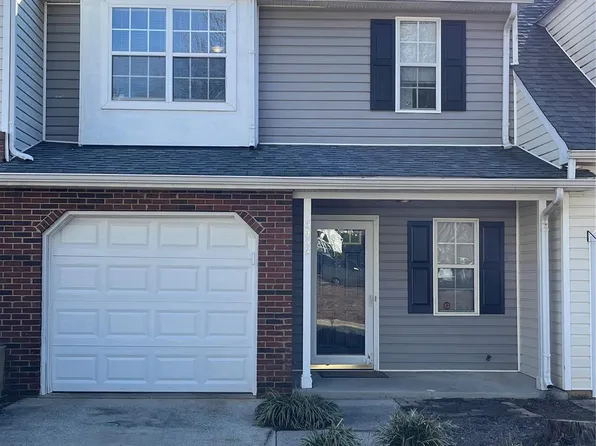 5956 Prescott Ct, Charlotte, NC 28269
