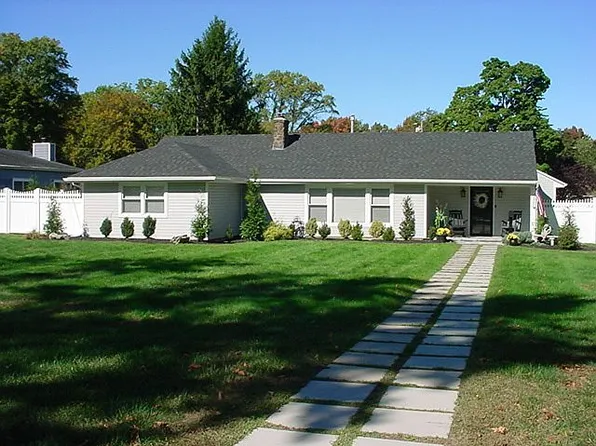 87 Apple Farm Rd, Red Bank, NJ 07701