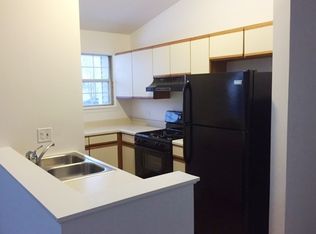 748 Brittany Ln, Island Lake, IL 60042