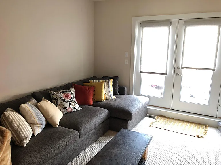 1141 S Lincoln St — Photo 15