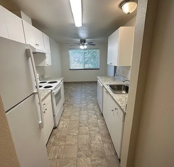 Willow Glen Apartments — Photo 1