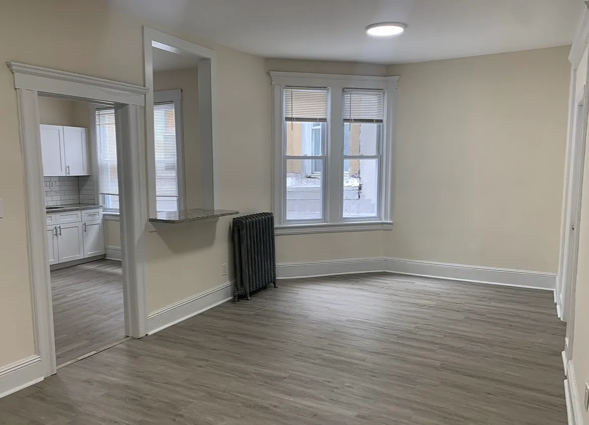 2 bed, 850 sqft, $2,650 — Photo 1