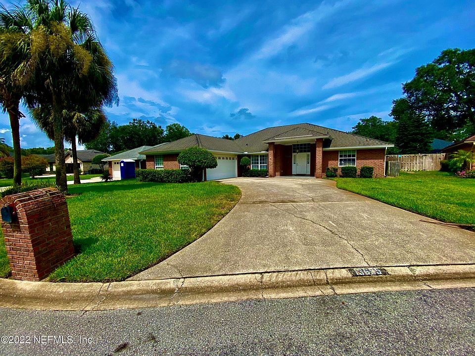 1st image of 13695 Glenhaven Ct