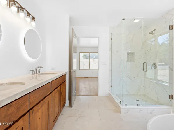 2100 Parkway Dr, Reno, NV 89502