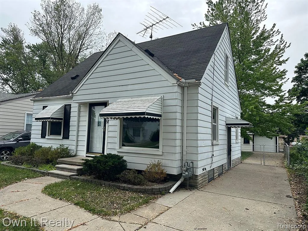 3 bed, 1201 sqft, $1,850 — Photo 2