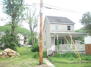 351 W Mill St, Nesquehoning, PA 18240