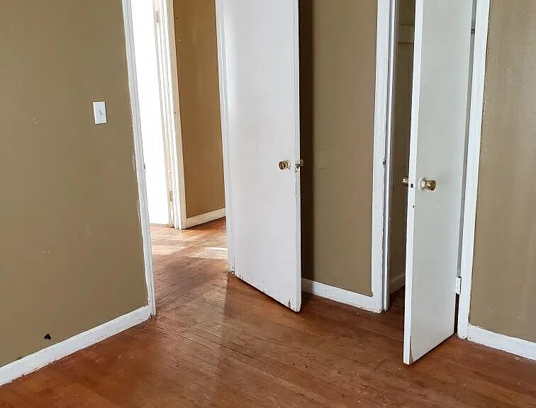 2449 Bristol Dr #0 — Photo 4