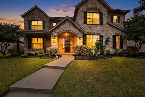 151 Darian Dr Photo 1