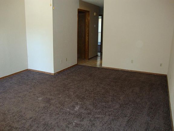 2nd image of 408 S Greengate Dr