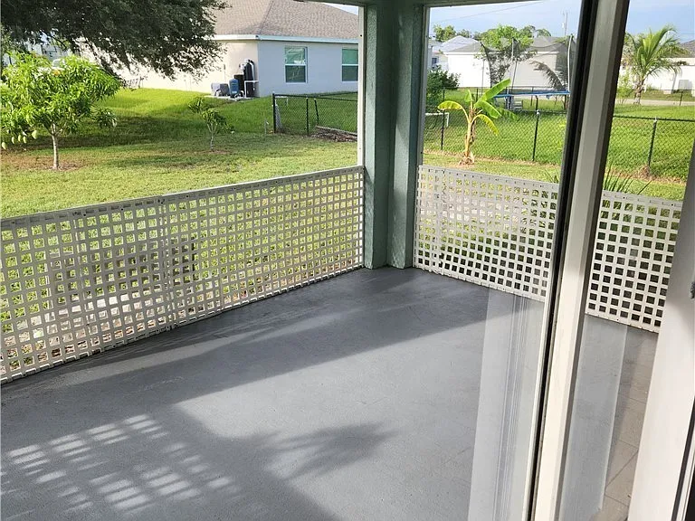 1627 S Gator Cir — Photo 14