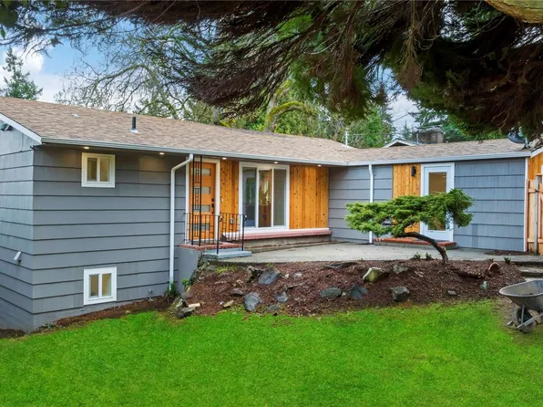 9516 15th Avenue NE, Seattle, WA 98115