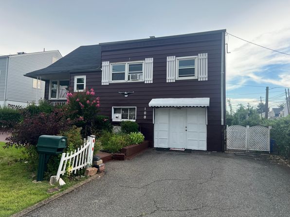 108 Arlington Dr