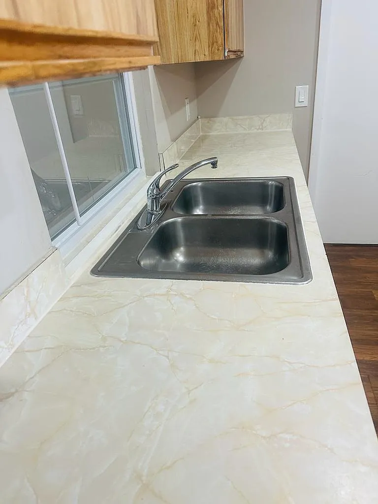 2 bed, 2.0 bath, 912 sqft, $2,000 — Photo 4