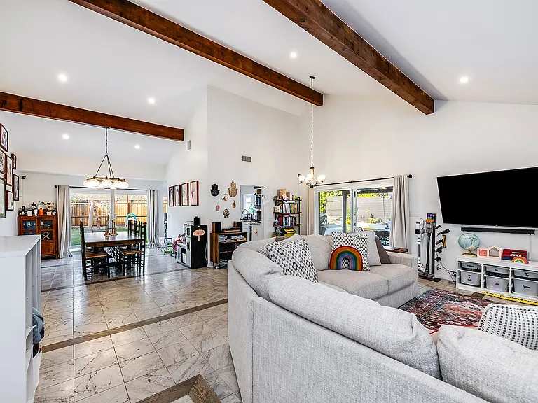 28403 Waring Pl — Photo 9