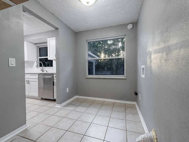 2586 Spring Lake Rd W — Photo 29