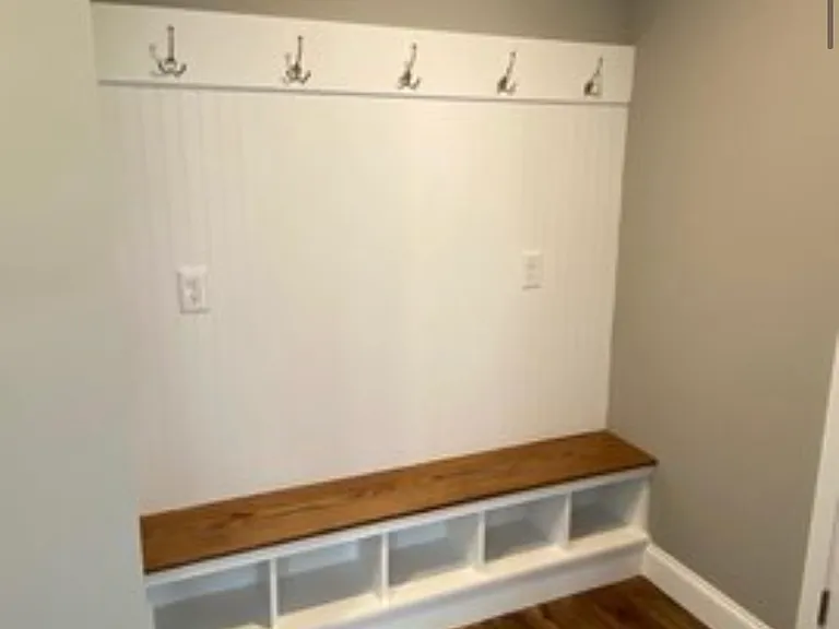 422 Golf View Dr — Photo 3