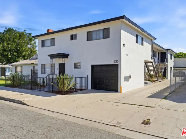 11936 Grevillea Ave, Hawthorne, CA 90250