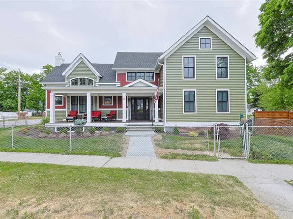 69 Broad St, Fishkill, NY 12524