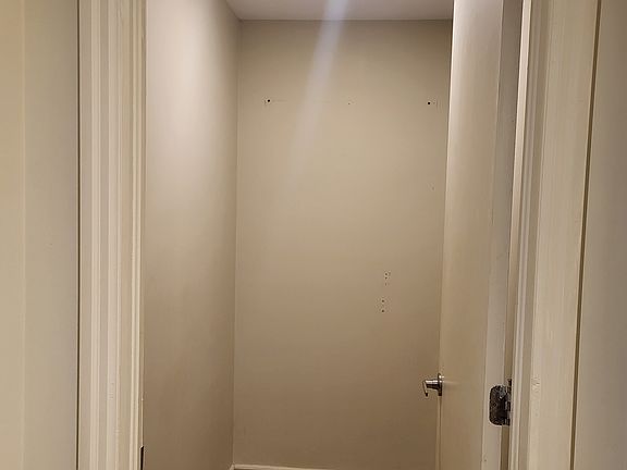 2nd image of 808 Bronson Ave #213